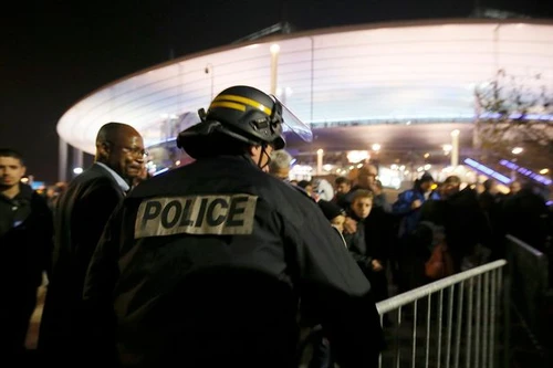 Premier League họp khẩn sau các vụ tấn công khủng bố ở Paris