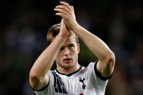 "Tam sư" công bố danh sách cầu thủ đối đầu với Tây Ban Nha và Pháp