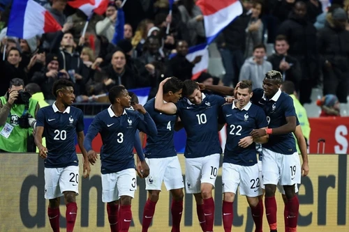 Vì sao Pháp cương quyết đá giao hữu với Anh bất chấp thảm kịch tấn công khủng bố ở Paris?