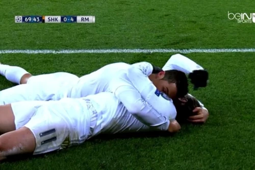 Những bức ảnh phản cảm nhất trong lịch sử bóng đá