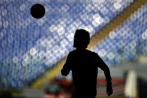 "Sao" Premier League gửi ảnh khỏa thân cho nữ sinh chỉ vài giờ sau khi gặp mặt