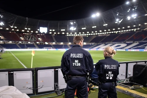 Công bố chi tiết âm mưu tấn công khủng bố trận Đức - Hà Lan