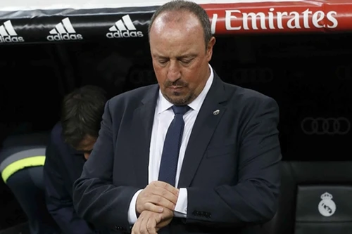 Phòng thay đồ của Real Madrid rối loạn vì Benitez