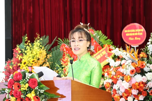 Bài phát biểu truyền cảm hứng của nữ tỉ phú tại Đại hội thi đua yêu nước ngành Ngân hàng