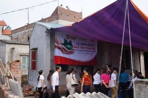 Trao nhà tình thương cho hộ nghèo huyện Gia Lâm
