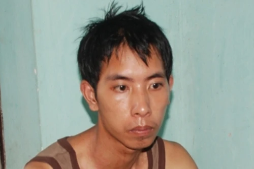 Cận mắt sát thủ tấn công chủ quán “nét” hơn 50 nhát dao