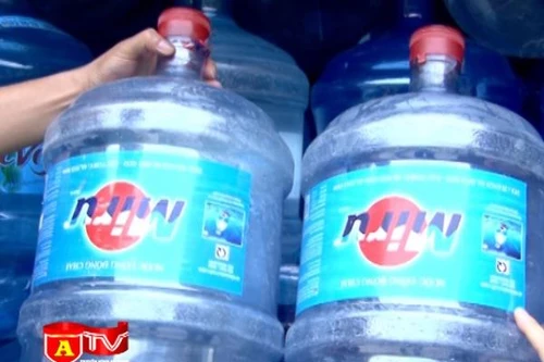 Khó khăn kiểm soát thị trường nước sạch đóng chai