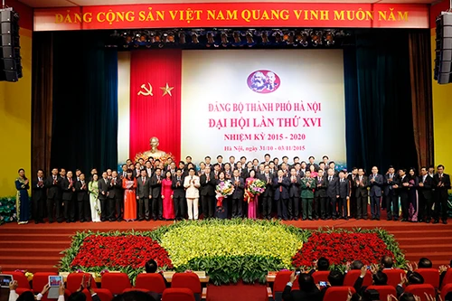 Ra mắt Ban chấp hành Đảng bộ thành phố Hà Nội khóa XVI