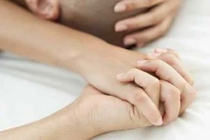 Màng trinh chỉ bị rách khi giao hợp?