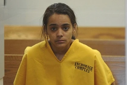 Tẩm xăng đốt cháy chồng chưa cưới 