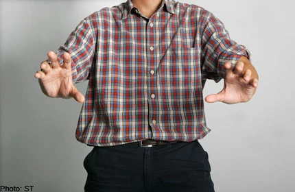 Tập thể dục buổi sáng, bà lão 76 tuổi bị quấy rối tình dục