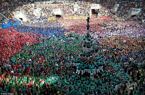 Lễ hội xây “tháp người” tại Tây Ban Nha