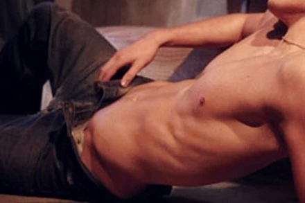 Võ sư bị gãy “của quý” khi đang "lên đỉnh"