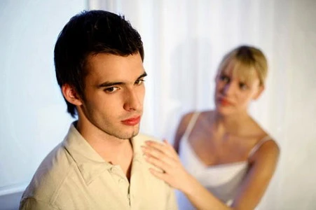 “Phi công trẻ” phải cầu cứu cảnh sát vì “máy bay bà già” quá khỏe