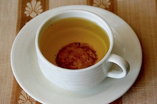 Uống 8 tách trà đen mỗi ngày để giảm huyết áp và bệnh tim