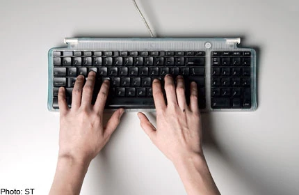 Hàng trăm tội phạm ấu dâm rình mò trên mạng