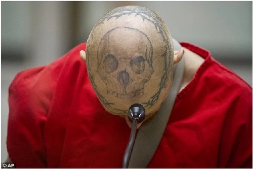Sốc với tên tội phạm có khuôn mặt xăm trổ kinh dị