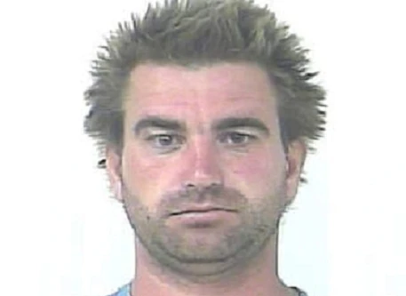 Xin tiền không được, uy hiếp bằng ….."của quý"