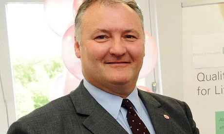 Bác sĩ bị “sờ gáy” vì chẩn đoán nhầm ung thư vú cho 450 phụ nữ