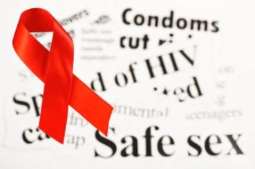 Nhiều người trẻ nhiễm HIV không thông báo cho bạn tình