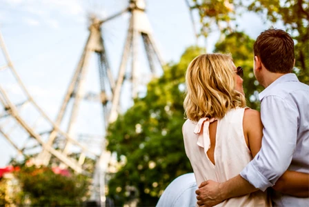 Những ý tưởng hẹn hò lãng mạn cho ngày oi bức