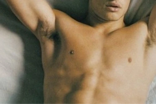 Điên tiết vì hàng xóm..."tự sướng" cả ngày lẫn đêm