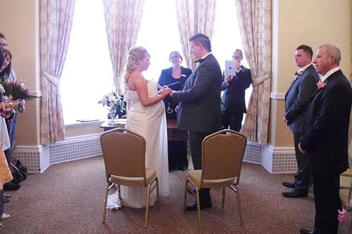 Sinh con vào đúng ngày cưới