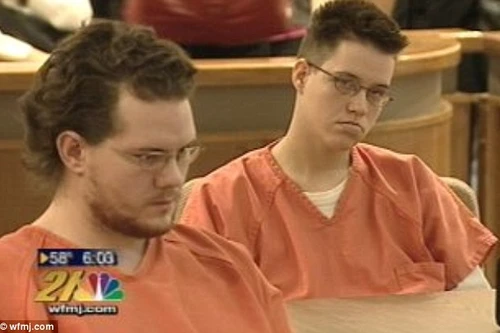 Cặp đôi thú tính: Cưỡng hiếp cả con lẫn cháu