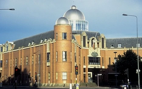 Lĩnh án tù do lén quay cảnh “ngủ nude”của người khác