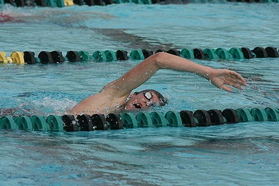 Bơi lội tốt cho người lớn tuổi bị tăng huyết áp