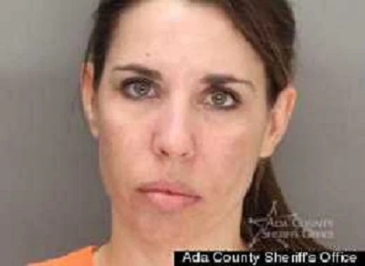 Mẹ mất nết chuốc rượu rồi “mây mưa” với bạn của con