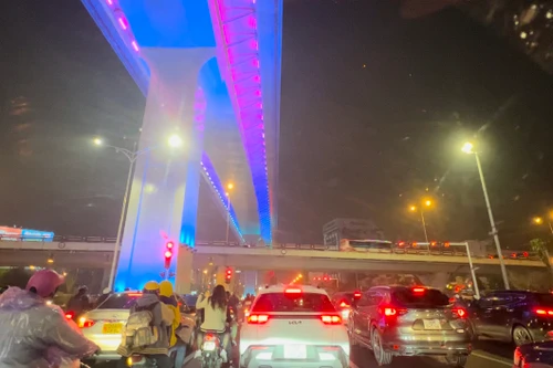 Vẻ đẹp hiện đại của đường Vành đai 2 trên cao- đoạn qua Ngã tư Vọng