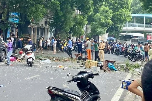 Điều tra nguyên nhân vụ nổ khí gas tại phố Yên Phụ, quận Ba Đình