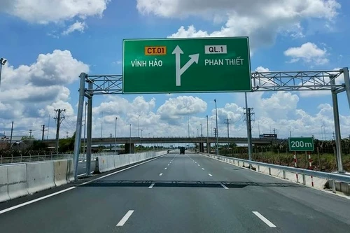 Xây dựng 1km cao tốc ở Việt Nam hết xấp xỉ 190 tỷ đồng