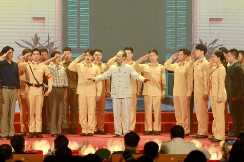 Vinh quang người chiến sỹ Công an Thủ đô khắc ghi lời Bác