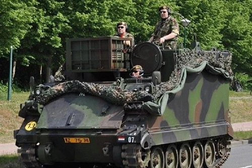 Litva mua 168 xe bọc thép chở quân của Đức