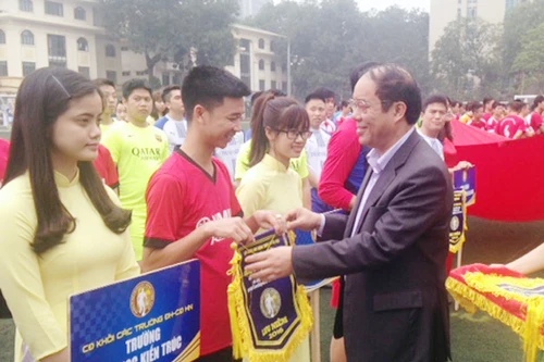 20 đội bóng tranh Cúp Báo Lao động Thủ đô