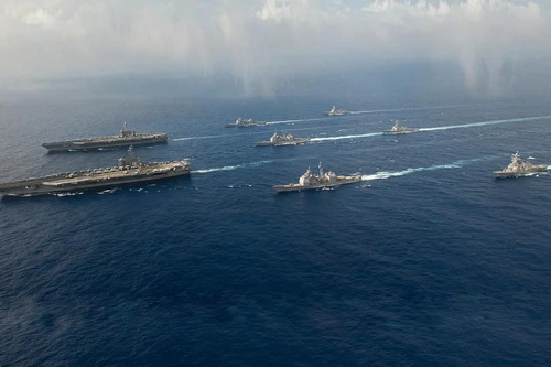 [ẢNH] Hai tàu sân bay Mỹ xuất hiện là thông điệp cứng rắn với Trung Quốc ở Biển Đông