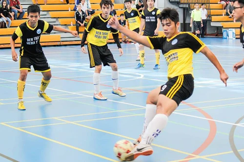16 trường đại học tham gia giải bóng đá Futsal RMIT 2016