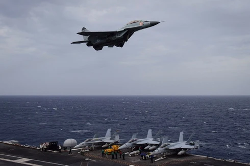 [ẢNH] Trung Quốc "lạnh gáy" khi Ấn Độ đưa tên lửa BrahMos lên tiêm kích MiG-29