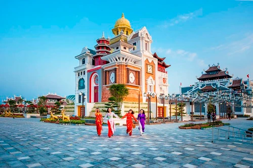 Du ngoạn châu Á chỉ trong một ngày