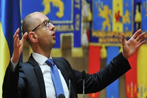 Thủ tướng Yatsenyuk: Ukraine là chiếc “áo chống đạn” của châu Âu