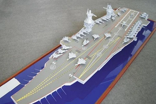 Nga công bố thiết kế siêu tàu sân bay đa năng chở được 5.000 quân