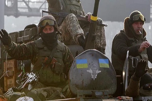 Chiến dịch quân sự tại Donbass tiêu tốn của Ukraine 5-7 triệu USD mỗi ngày