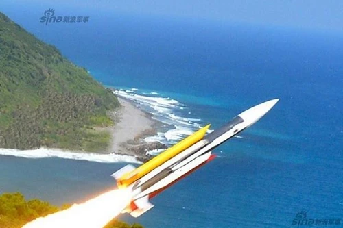 Đài Loan mang “Hùng Phong III” trưng bày tại triển lãm ở Paris