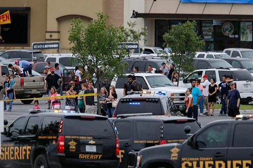 Mỹ: Đấu súng giữa các băng nhóm đua môtô làm 9 người thiệt mạng 