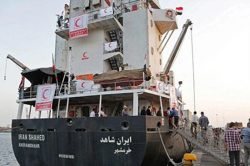 Hải quân Iran hộ tống tàu hàng tới Yemen bất chấp Arap đe dọa