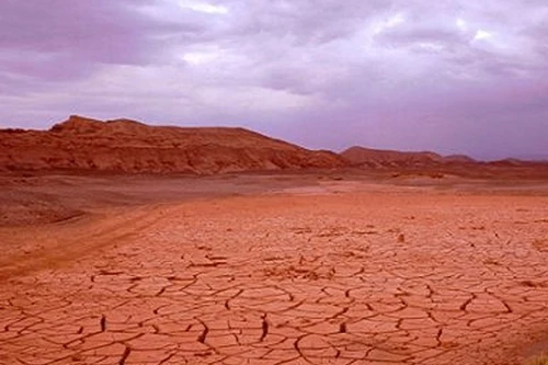 Xây thủy điện trên sa mạc khô cằn nhất thế giới