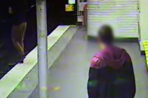 Kẻ móc túi cứu nạn nhân thoát chết