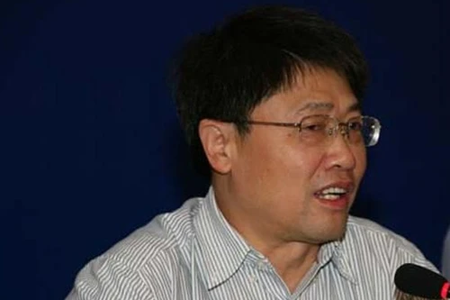 Trung Quốc: Nhận lời chơi golf, cựu quan chức môi trường bị truy tố